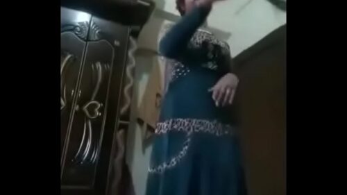 Pakistani Muslim girlfriend solo striptease selfie xxx