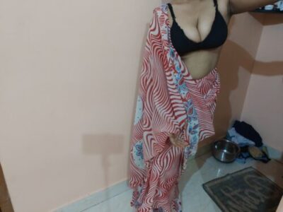 Bigtits desi bhabhi nude dance for Hindi song